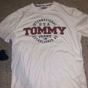 *vintage* Tommy Hilfiger tee